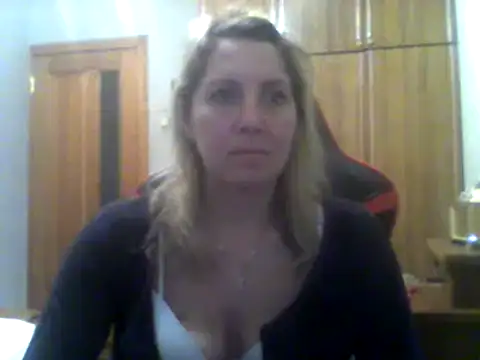IrinaB1 online show from February 9, 2025, 3:23 pm