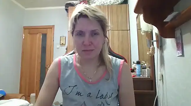 IrinaB1 online show from February 26, 2025, 5:28 pm
