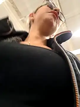 Cata Office-12 online show from December 18, 2024, 6:03 pm