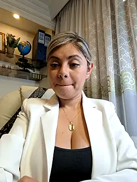 Cata Office-12 online show from February 6, 2025, 1:54 pm