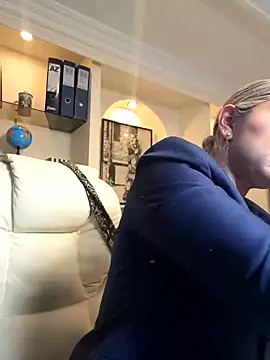 Cata Office-12 online show from February 14, 2025, 4:20 pm