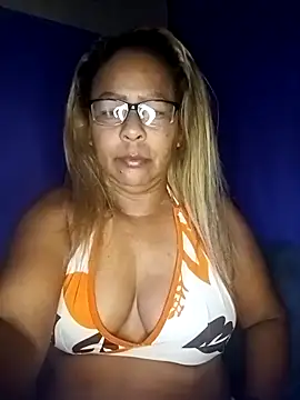 Afroditabichota online show from October 19, 2025, 10:49 am