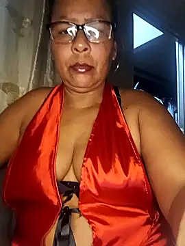 Afroditabichota online show from December 3, 2025, 11:58 pm