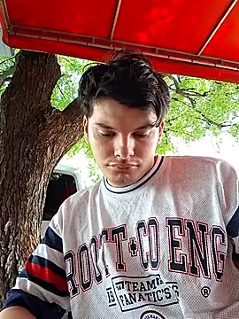  Ottis  online show from October 15, 2025, 7:36 pm