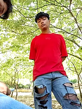  Ottis  online show from November 1, 2025, 7:16 pm