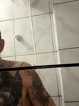 Snapshot of Christopherreis chatting on November 5, 2025, 2:11 am Christopherreis online show from November 5, 2025, 2:11 am