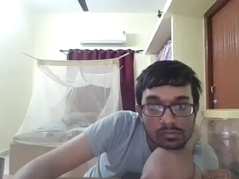 Snapshot of THE_NAKED_BOY chatting on October 9, 2025, 4:16 pm THE NAKED BOY online show from October 9, 2025, 4:16 pm