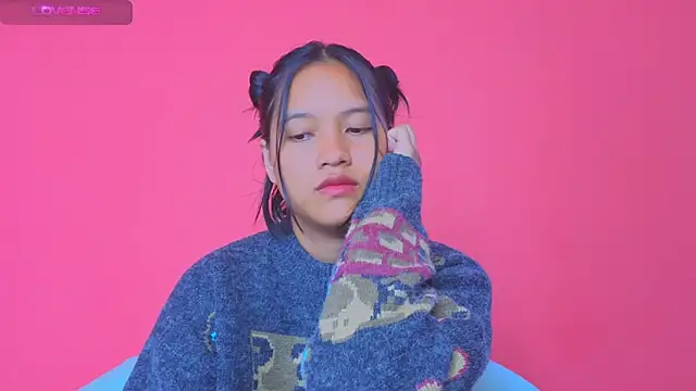 Snapshot of Natsu__ chatting on December 4, 2024, 1:58 am Natsu online show from December 4, 2024, 1:58 am