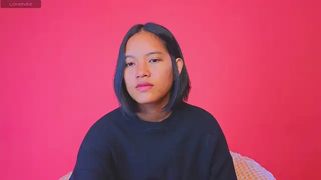 Snapshot of Natsu__ chatting on December 19, 2024, 2:01 am Natsu online show from December 19, 2024, 2:01 am