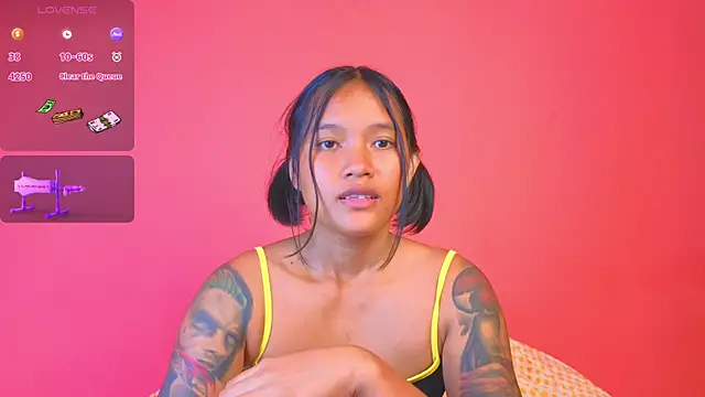 Snapshot of Natsu__ chatting on February 13, 2025, 5:33 pm Natsu online show from February 13, 2025, 5:33 pm