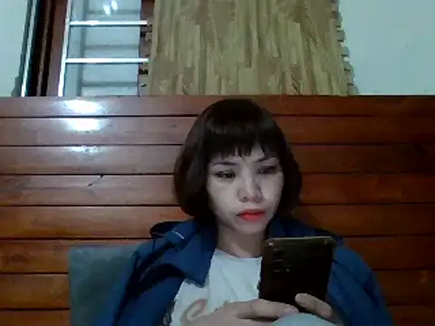 Angela-Eira online show from March 5, 2025, 8:53 pm