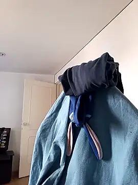 Snapshot of weedmanhot28 chatting on December 23, 2024, 8:03 pm weedmanhot28 online show from December 23, 2024, 8:03 pm