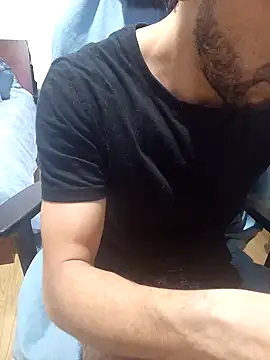 Snapshot of weedmanhot28 chatting on January 17, 2025, 2:50 am weedmanhot28 online show from January 17, 2025, 2:50 am