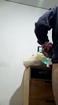 Snapshot of weedmanhot28 chatting on February 2, 2025, 3:10 am weedmanhot28 online show from February 2, 2025, 3:10 am