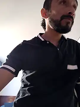 Snapshot of weedmanhot28 chatting on March 13, 2025, 4:34 pm weedmanhot28 online show from March 13, 2025, 4:34 pm