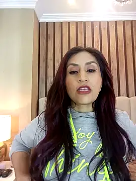 MonicaMoret online show from February 12, 2025, 12:12 pm