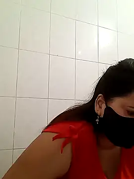Snapshot of Tishani chatting on January 20, 2025, 11:43 pm Tishani online show from January 20, 2025, 11:43 pm