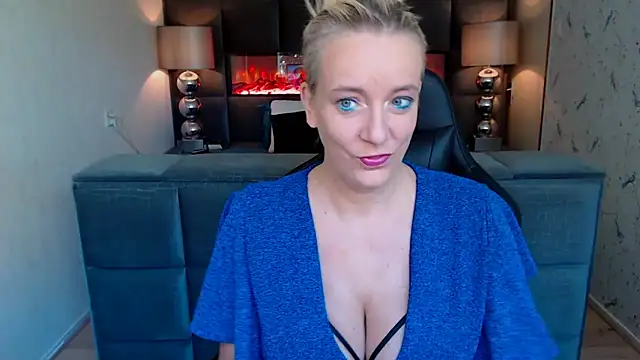 Wendysexyx online show from September 14, 2025, 8:46 am