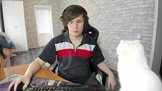 Snapshot of iliaskrislove chatting on March 20, 2025, 11:16 am iliaskrislove online show from March 20, 2025, 11:16 am