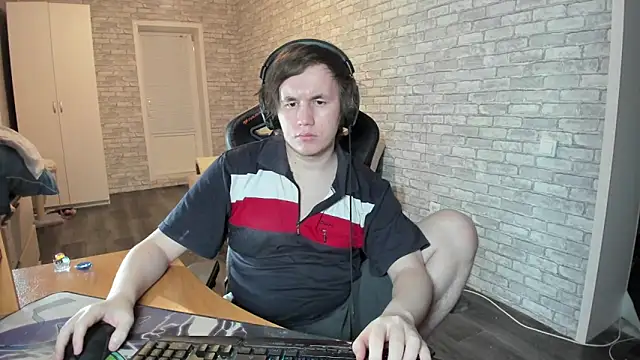 Snapshot of iliaskrislove chatting on March 20, 2025, 8:29 pm iliaskrislove online show from March 20, 2025, 8:29 pm