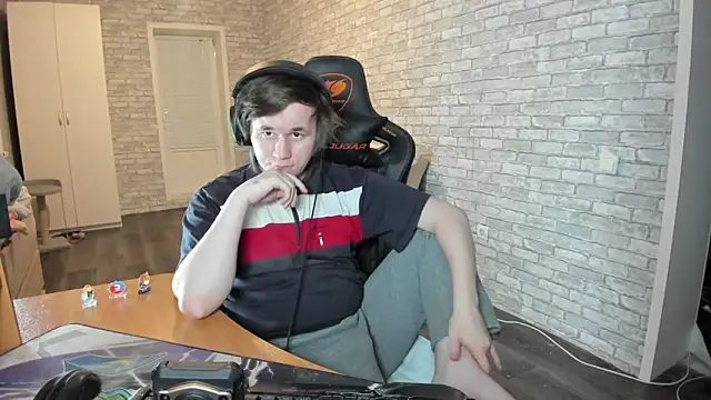 Snapshot of iliaskrislove chatting on March 21, 2025, 6:40 pm iliaskrislove online show from March 21, 2025, 6:40 pm