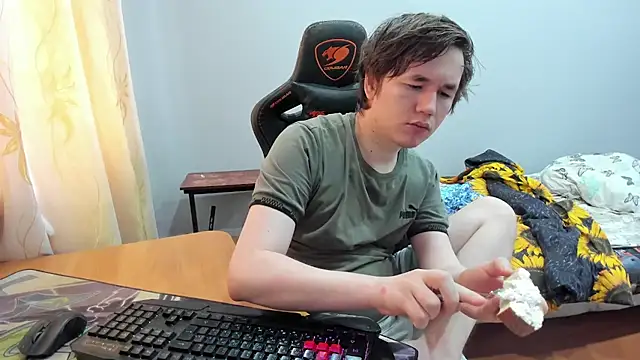 Snapshot of iliaskrislove chatting on September 10, 2025, 11:21 am iliaskrislove online show from September 10, 2025, 11:21 am