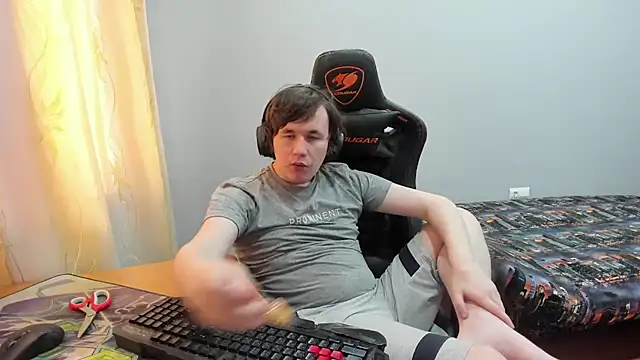 Snapshot of iliaskrislove chatting on September 16, 2025, 10:38 am iliaskrislove online show from September 16, 2025, 10:38 am