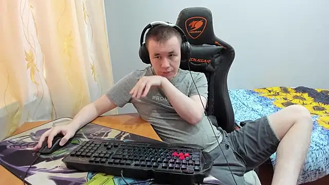 Snapshot of iliaskrislove chatting on October 15, 2025, 4:01 am iliaskrislove online show from October 15, 2025, 4:01 am