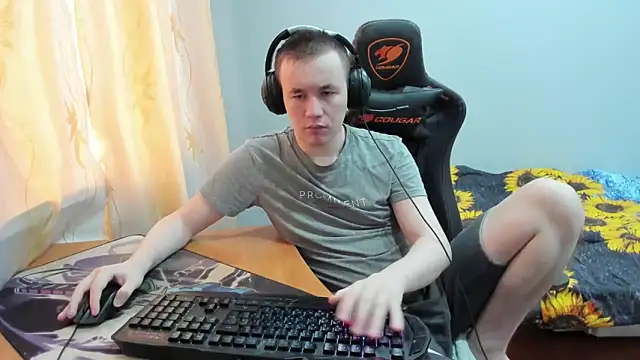 Snapshot of iliaskrislove chatting on October 17, 2025, 4:37 am iliaskrislove online show from October 17, 2025, 4:37 am