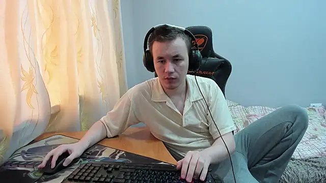 Snapshot of iliaskrislove chatting on November 4, 2025, 6:34 am iliaskrislove online show from November 4, 2025, 6:34 am