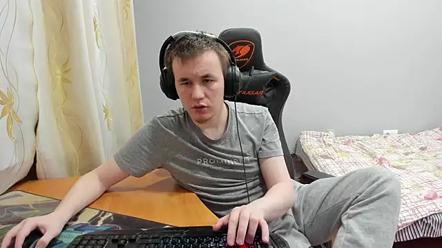 Snapshot of iliaskrislove chatting on November 25, 2025, 2:33 am iliaskrislove online show from November 25, 2025, 2:33 am