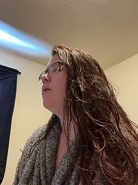 Snapshot of FreakNastyLacie chatting on February 19, 2025, 4:22 pm FreakNastyLacie online show from February 19, 2025, 4:22 pm