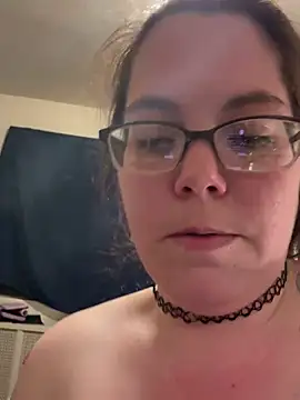 Snapshot of FreakNastyLacie chatting on March 6, 2025, 12:32 am FreakNastyLacie online show from March 6, 2025, 12:32 am
