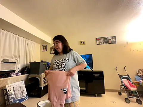 Snapshot of FreakNastyLacie chatting on September 22, 2025, 2:35 am FreakNastyLacie online show from September 22, 2025, 2:35 am