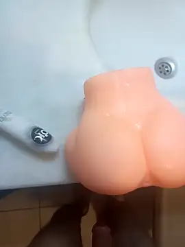 Snapshot of Fuckbyboy chatting on January 1, 2025, 9:49 am Fuckbyboy online show from January 1, 2025, 9:49 am