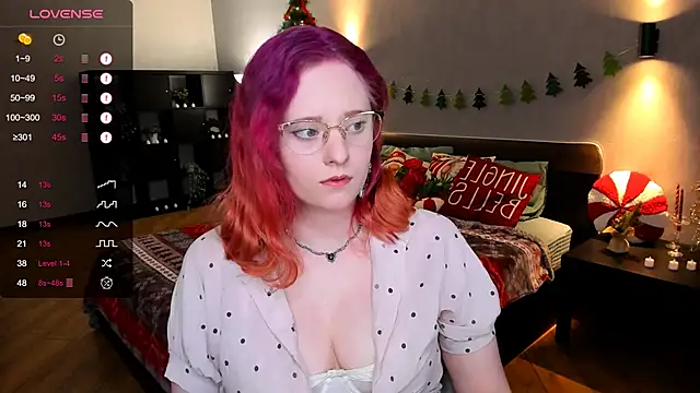 Aemilia  online show from December 19, 2024, 12:34 pm