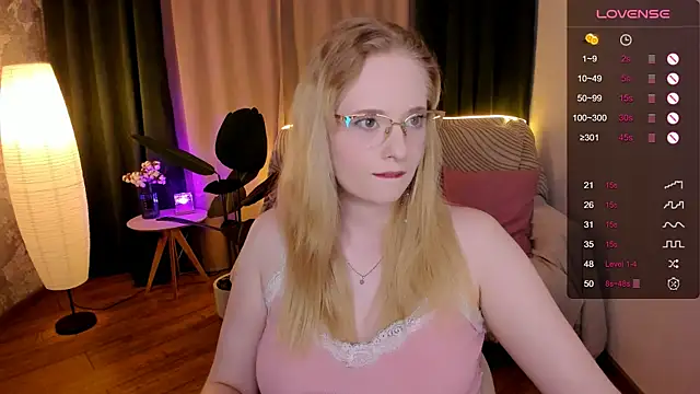 Aemilia  online show from September 14, 2025, 2:00 am