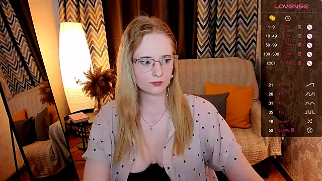 Aemilia  online show from September 15, 2025, 8:14 am