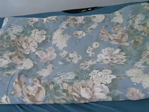 luckieey online show from March 14, 2025, 4:40 pm