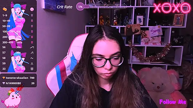 Snapshot of Sia_Shine chatting on December 8, 2024, 4:28 pm Sia Shine online show from December 8, 2024, 4:28 pm