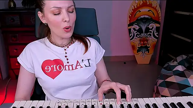 Snapshot of VandaRossi chatting on February 9, 2025, 2:18 pm VandaRossi online show from February 9, 2025, 2:18 pm