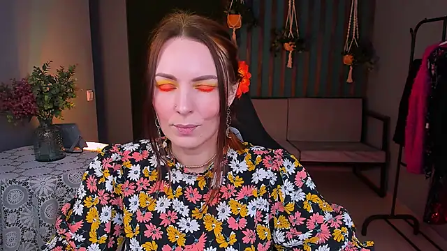 Snapshot of VandaRossi chatting on February 20, 2025, 12:25 pm VandaRossi online show from February 20, 2025, 12:25 pm