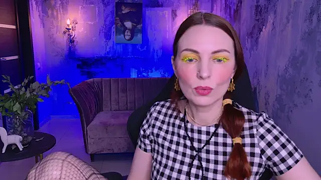 Snapshot of VandaRossi chatting on March 2, 2025, 11:18 am VandaRossi online show from March 2, 2025, 11:18 am