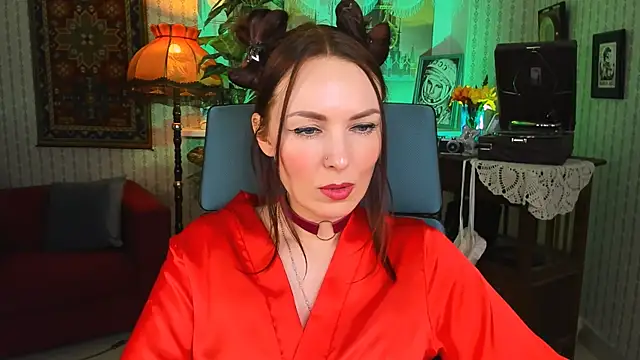 Snapshot of VandaRossi chatting on March 9, 2025, 11:25 am VandaRossi online show from March 9, 2025, 11:25 am