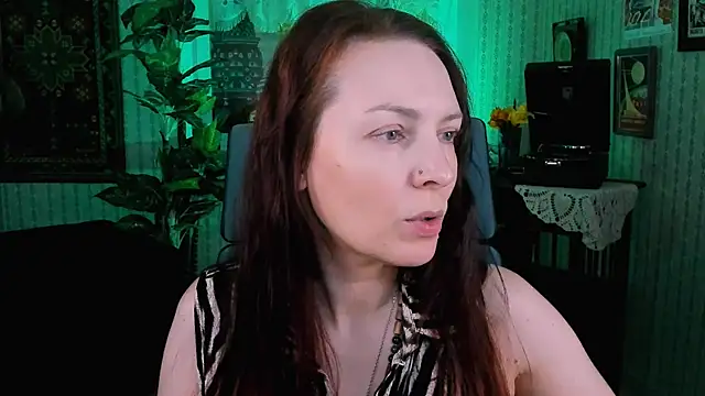 Snapshot of VandaRossi chatting on September 13, 2025, 10:26 am VandaRossi online show from September 13, 2025, 10:26 am