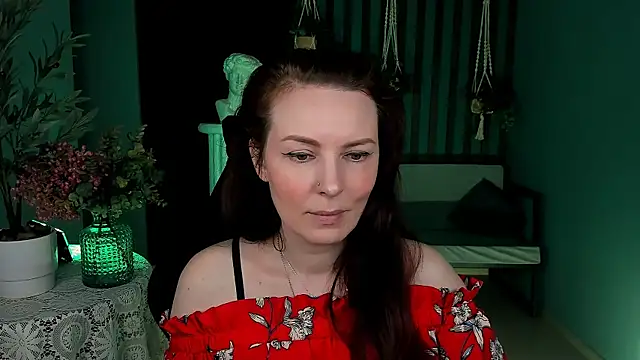 Snapshot of VandaRossi chatting on September 23, 2025, 6:49 am VandaRossi online show from September 23, 2025, 6:49 am