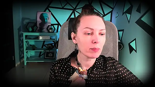 Snapshot of VandaRossi chatting on November 8, 2025, 9:53 am VandaRossi online show from November 8, 2025, 9:53 am