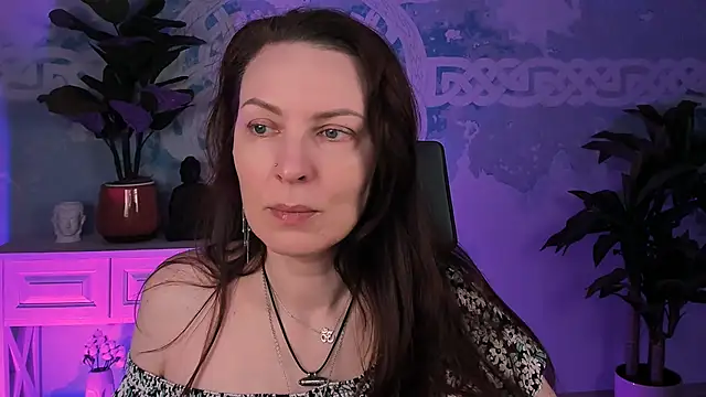 Snapshot of VandaRossi chatting on November 10, 2025, 9:30 am VandaRossi online show from November 10, 2025, 9:30 am