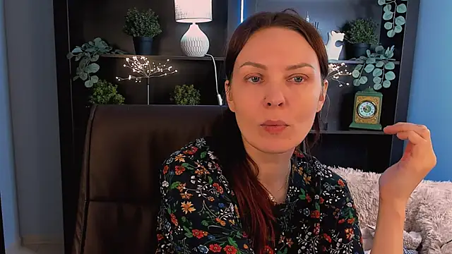 Snapshot of VandaRossi chatting on November 15, 2025, 9:50 am VandaRossi online show from November 15, 2025, 9:50 am