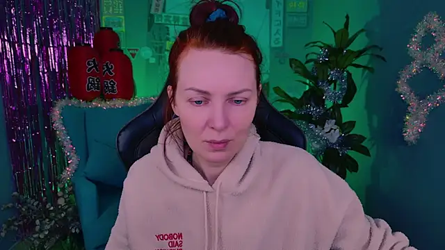 Snapshot of VandaRossi chatting on December 14, 2025, 9:47 am VandaRossi online show from December 14, 2025, 9:47 am